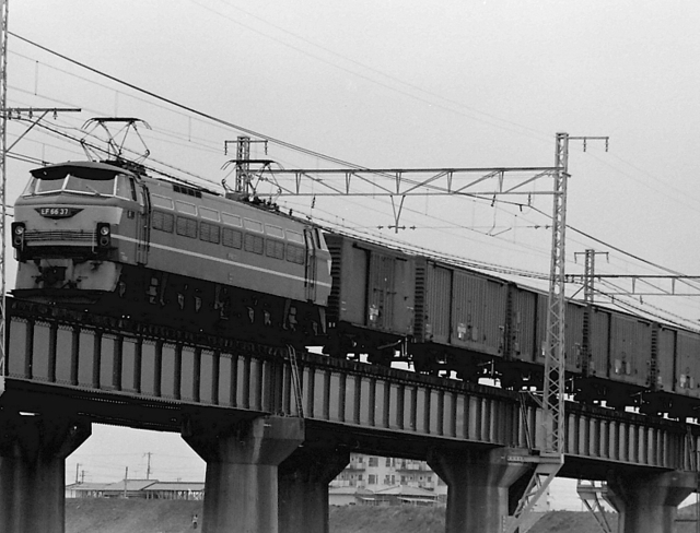 EF6637ワム貨物加古川.jpg