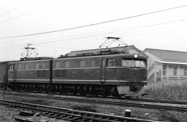 EH1052.jpg