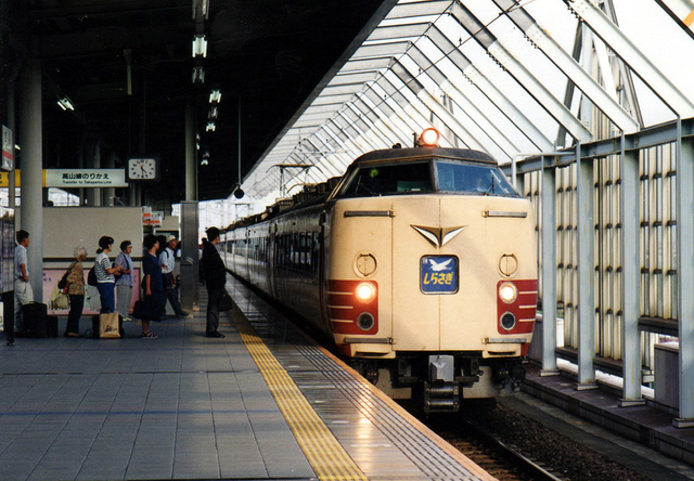 JR485しらさぎ岐阜2002.jpg