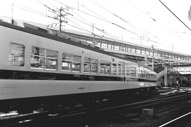 S54姫路駅117系一番列車折り返し入線モハ116－2.JPG