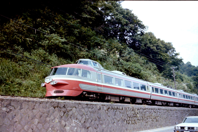 S56小田急NSE先頭湯本（画像加工あり）.JPG