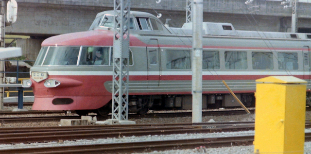 S56小田急NSE小田原入線.JPG
