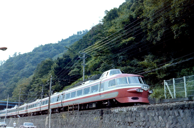 S56小田急NSE後尾湯本.JPG