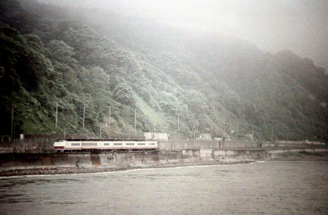 S62桂川キハ183.JPG