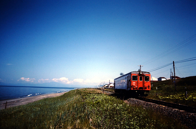 S62釧網本線北浜キハ22・2ポジ.jpg